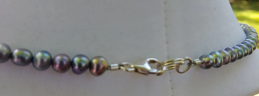 Dawn Welburn - Consignment Lavender Freshwater Pearl Necklace With Freeform Silver Pendant Local Artisan Handmade Gifts 5 Dawn Welburn - Consignment Lavender Freshwater Pearl Necklace With Freeform Silver Pendant Local Artisan Handmade Gifts