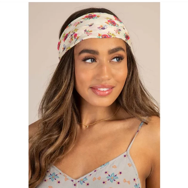Natural Life Heart Flowers Half Boho Bandeau 5 Natural Life Heart Flowers Half Boho Bandeau